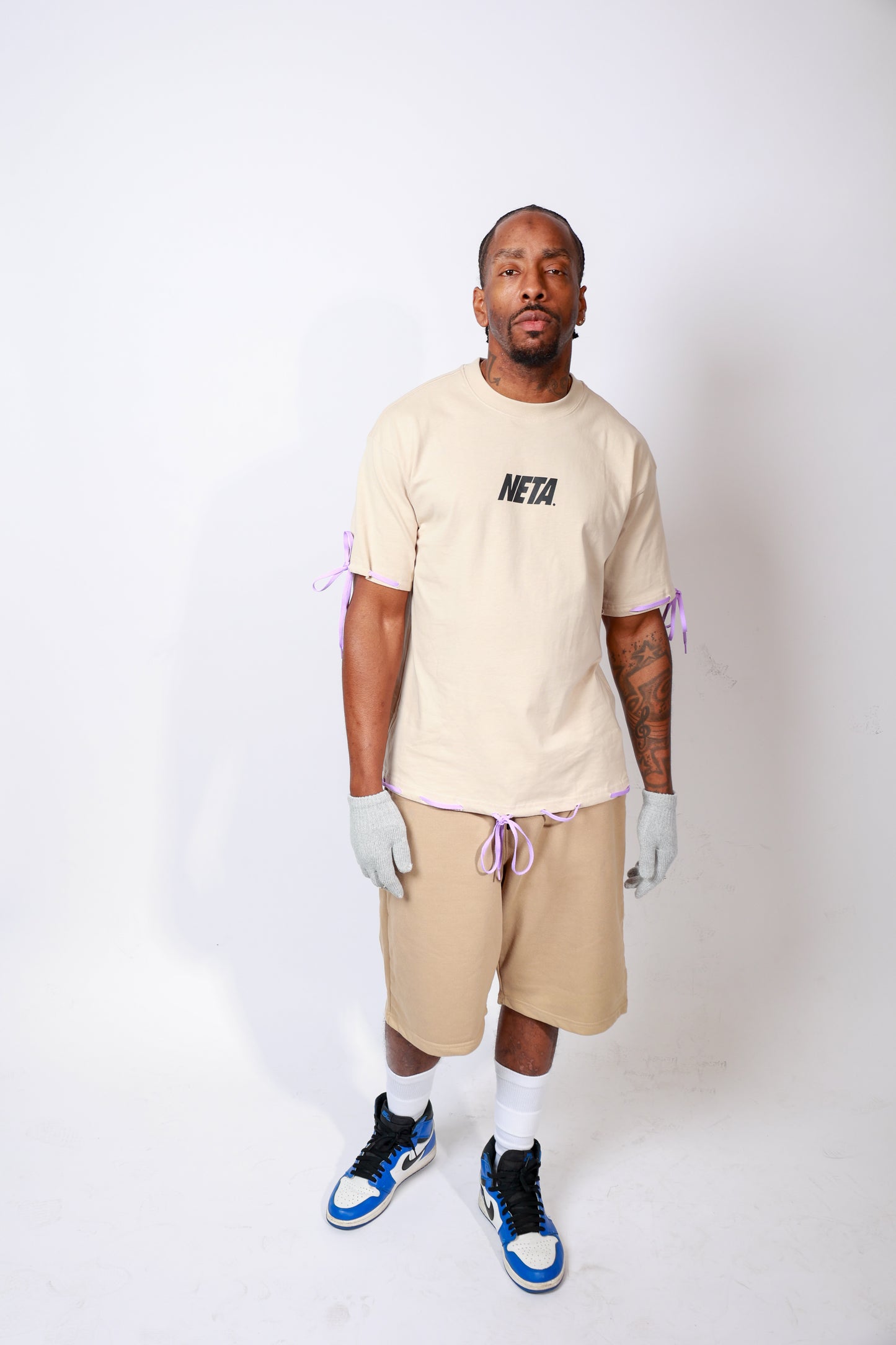 NETA crema short sleeve box tee